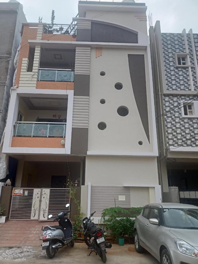 Sri Govinda Nilayam Home Stay 1 Visakhapatnam Eksteriør bilde
