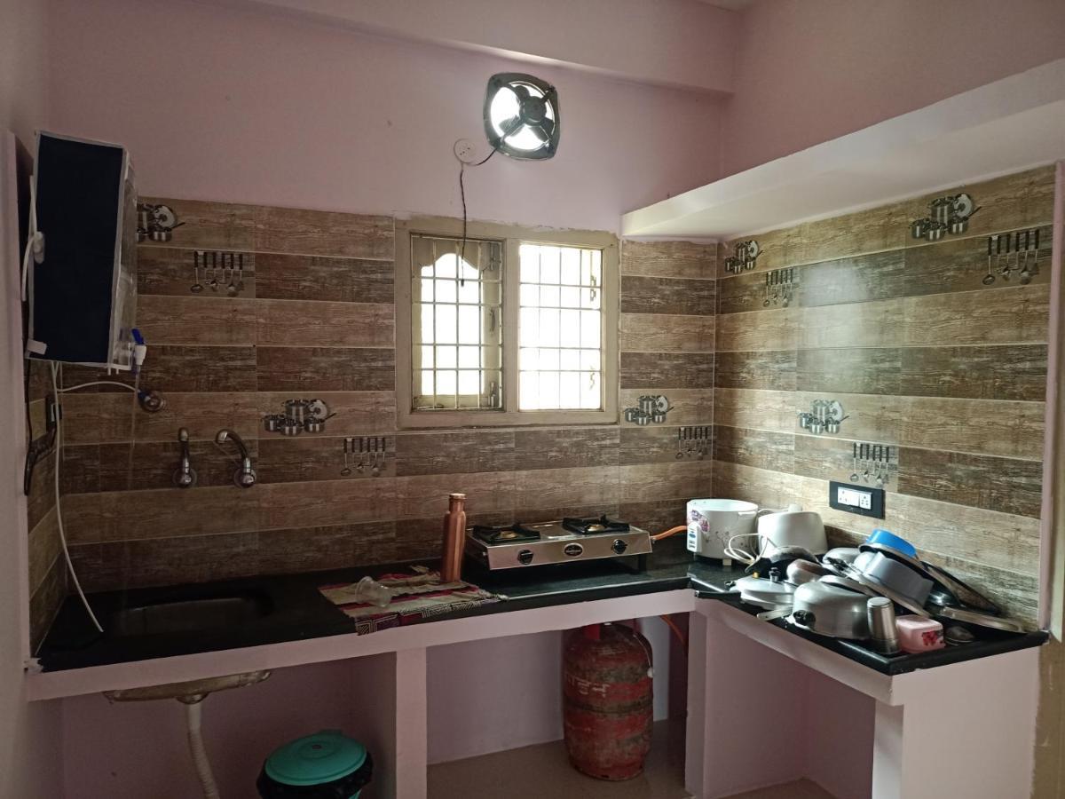 Sri Govinda Nilayam Home Stay 1 Visakhapatnam Eksteriør bilde